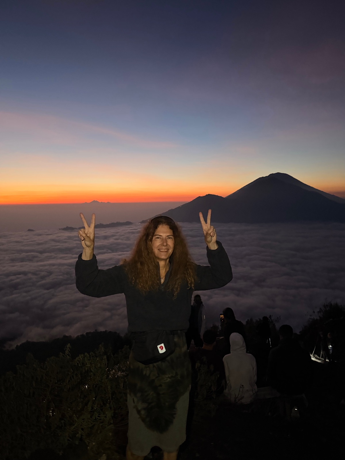 1:45am, 500 mates, one volcano